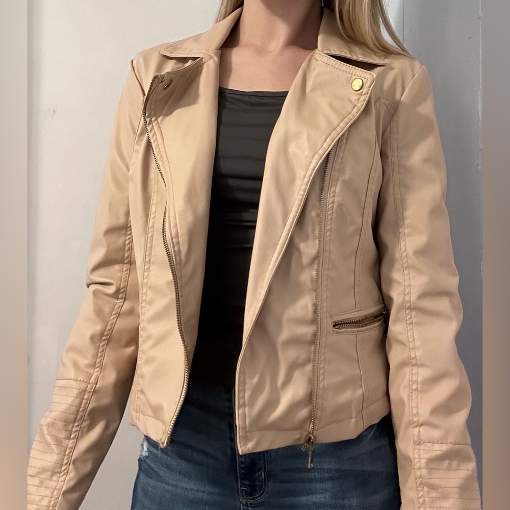 Stylish Light Pink Women's Jacket